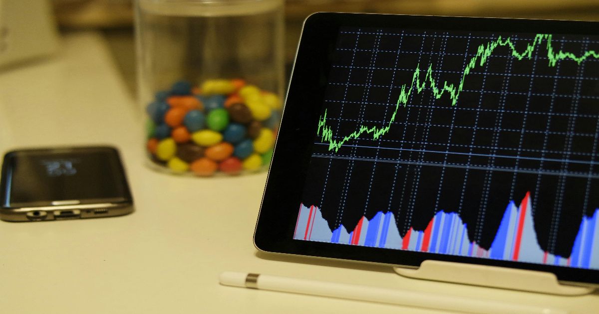 Zerodha vs Groww Demat Account Comparison 2025: Which Is Better for You?